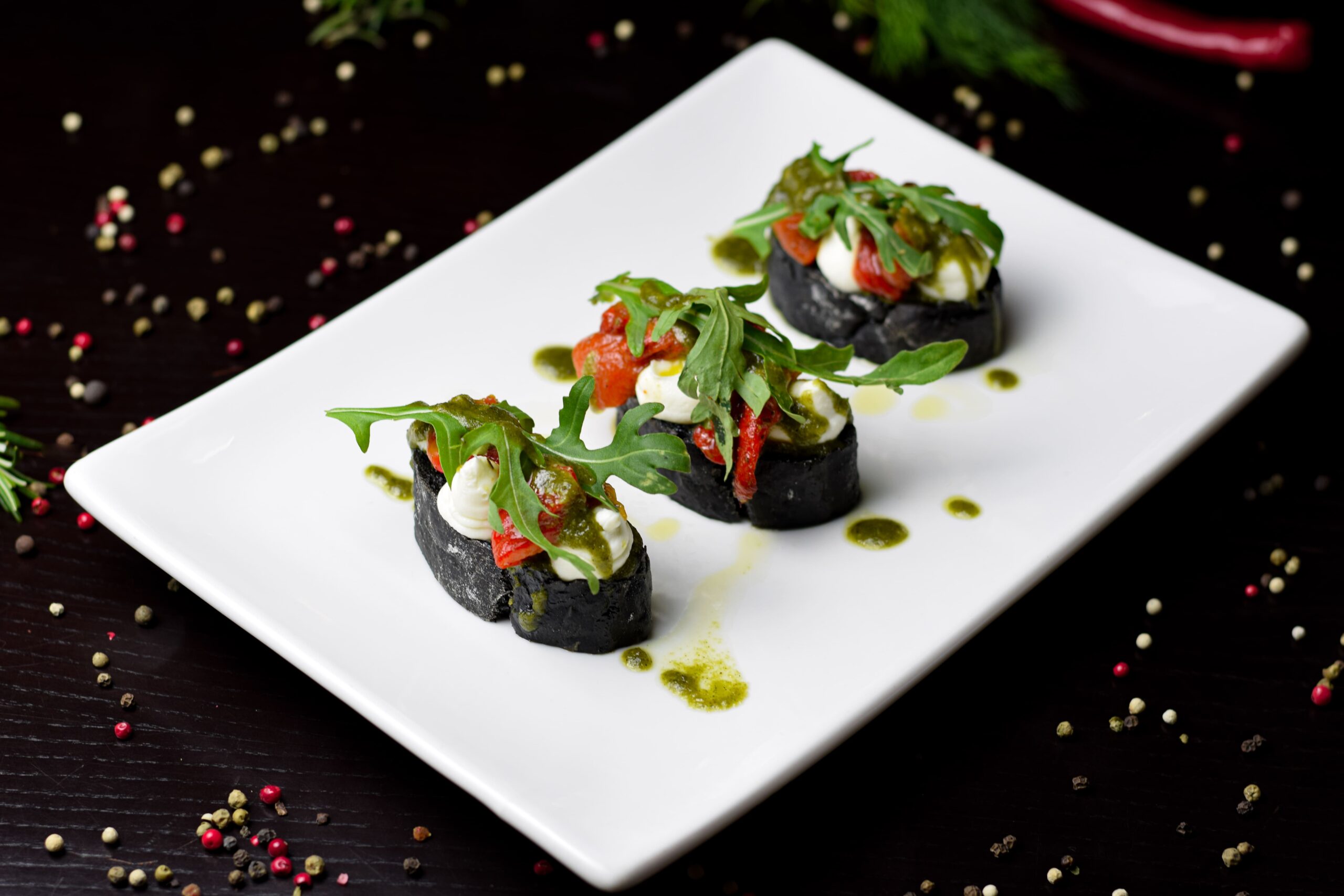 Брускети з печеним перцем та крем – сиром